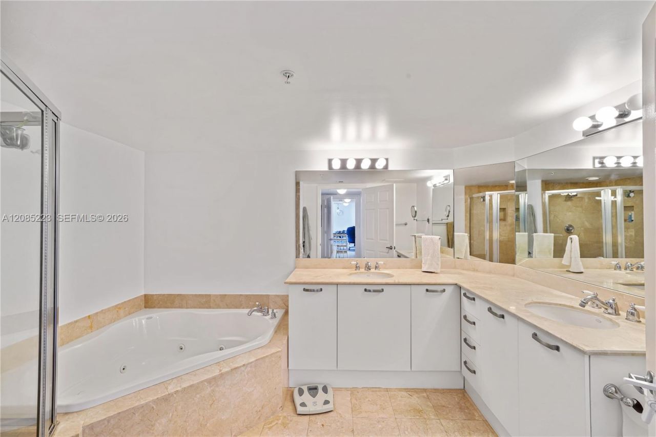 2001 N Ocean Blvd, Unit 1002 S, Fort Lauderdale, FL 33305 Photo
