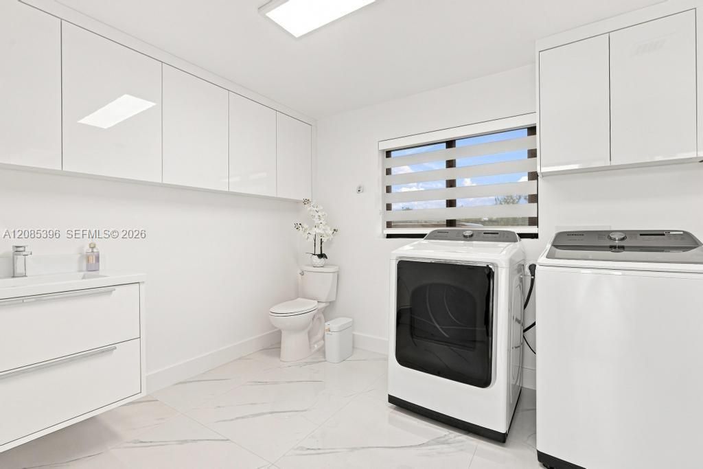 100 NW 120th Ave, Miami, FL 33182 Photo