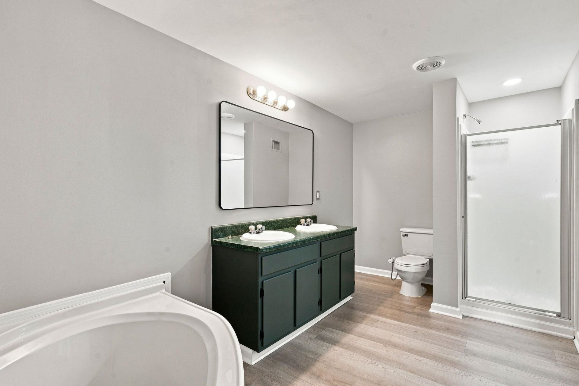 4660 Home Place Circle Photo 17