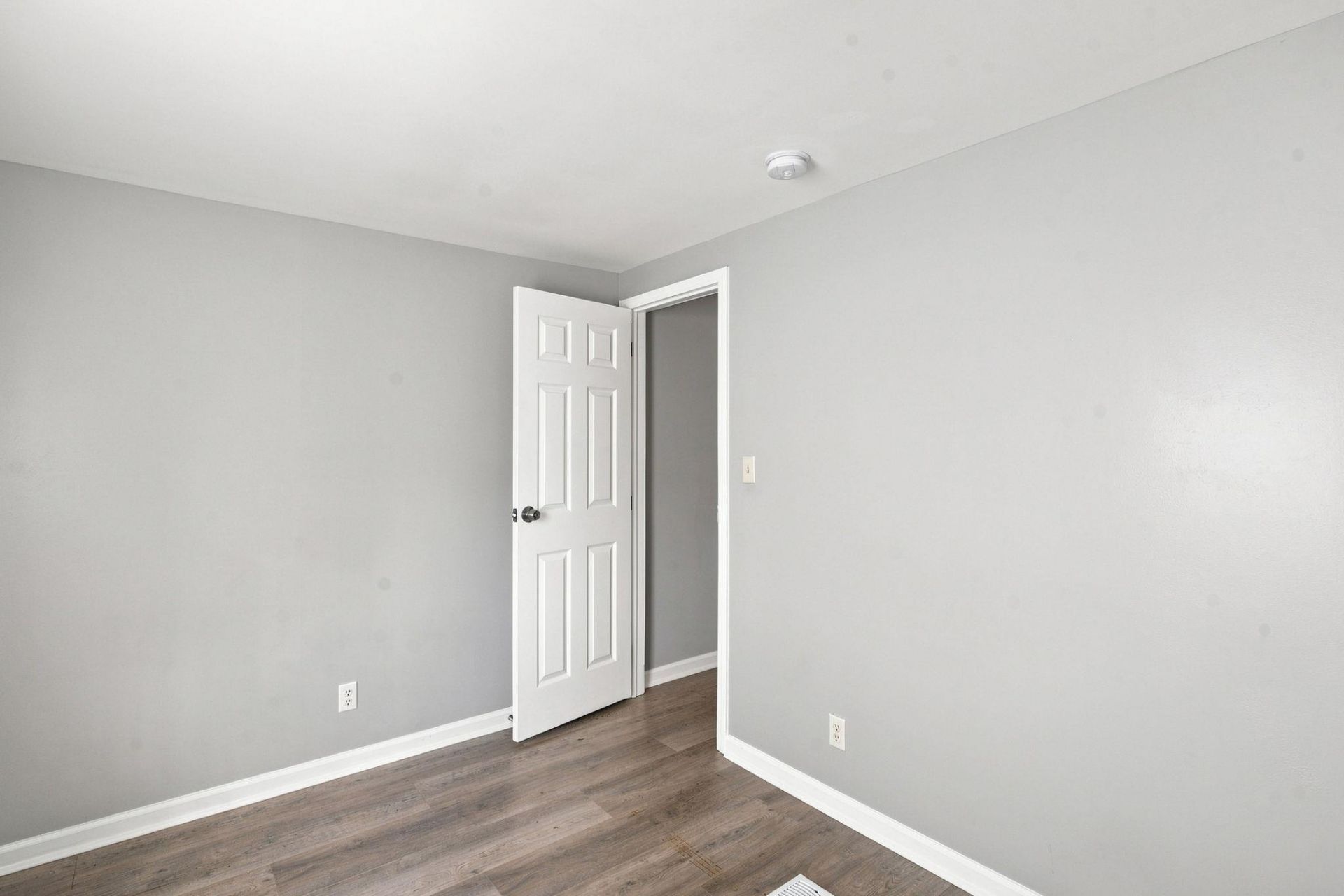 4660 Home Place Circle Photo 21