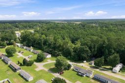 4660 Home Place Circle photo 4