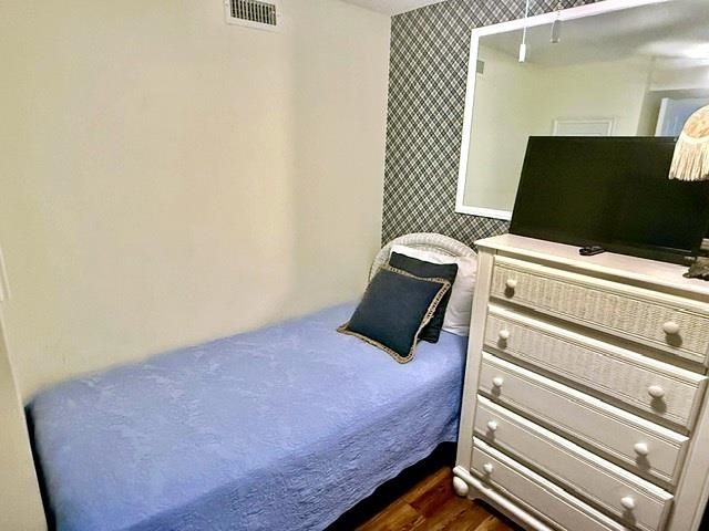 1210 N Waccamaw Dr. Photo 12