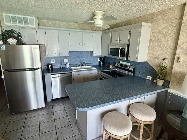1210 N Waccamaw Dr. Photo 5