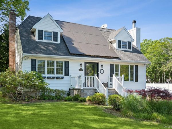 58 Ocean Avenue , Hampton Bays, NY 11946
