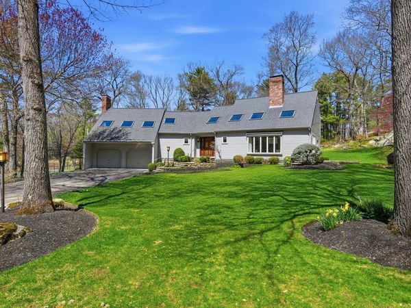 119 Lazell St, Hingham, MA 02043