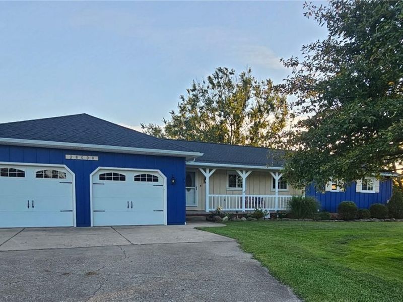 28000 Aurora Road, Solon, OH 44139 Photo 3