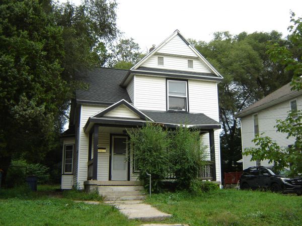 521-523 Highland Street SE, Grand Rapids, MI 49507