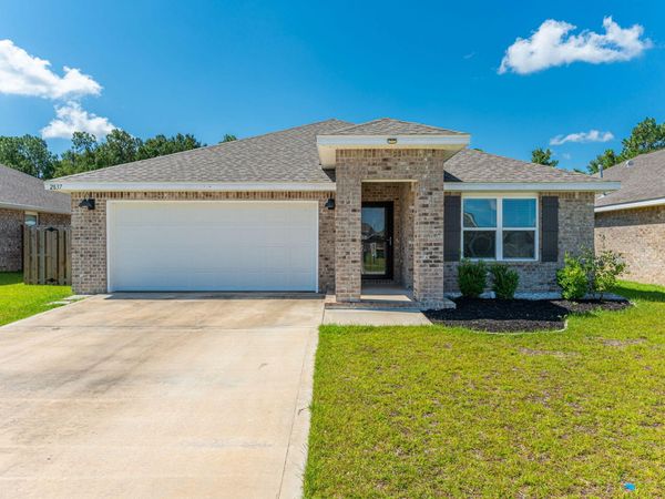 2837 Patriot Ridge Drive, Crestview, FL 32539