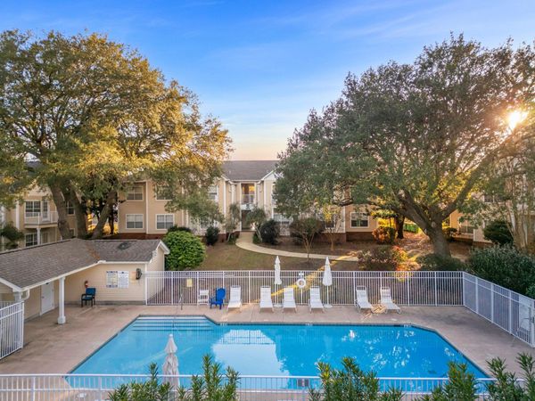 1501 N Partin Drive, Unit 218, Niceville, FL 32578