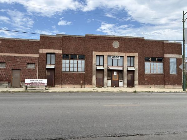 4950 W Division Street , Chicago, IL 60651
