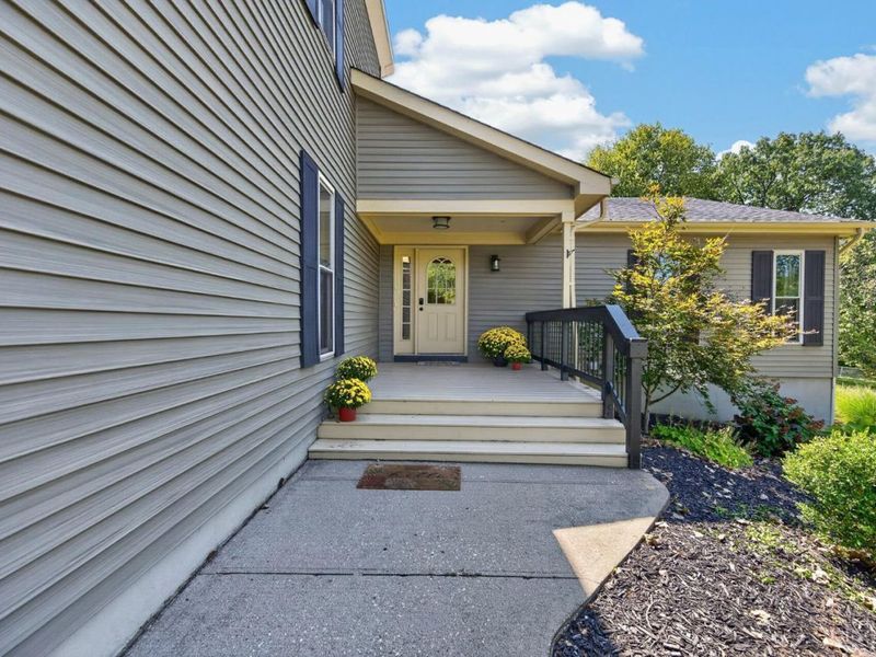 6821 Dutchland Boulevard, Liberty Township, OH 45044 Photo 2