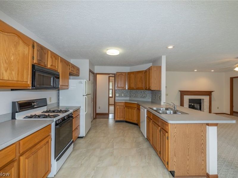 3233 Bramblewood Way, Avon, OH 44011 Photo 24