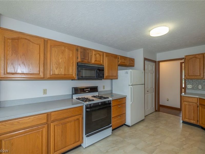 3233 Bramblewood Way, Avon, OH 44011 Photo 26