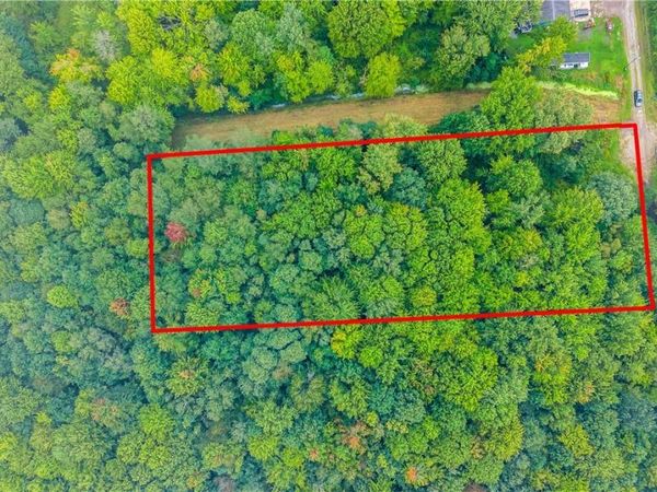 E View Drive , North Kingsville, OH 44030