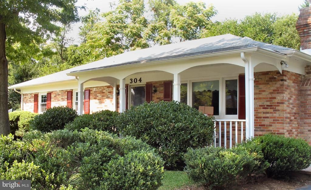 304 Ayrlee Avenue NW , Leesburg, VA 20176 Main Photo