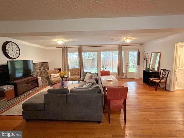 4018 N TAYLOR STREET, ARLINGTON, VA 22207