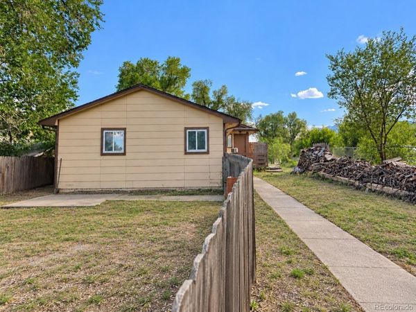 843 E Vermijo Avenue, Colorado Springs, CO 80903