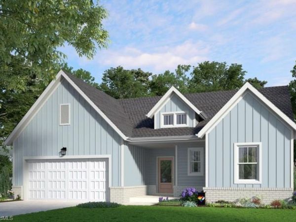 9260 Stoney River Lane, Kernersville, NC 27284