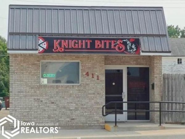 411 Main Street, La Porte City, IA 50651