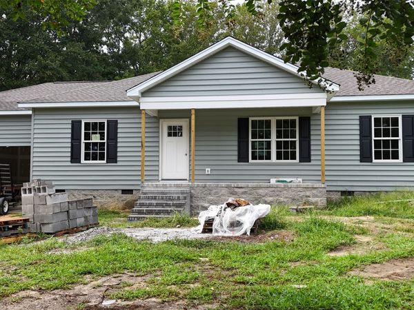 28 Dixie Drive , Dutton, VA 23050