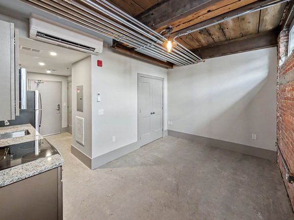90 Grove St, Unit LL6, Worcester, MA 01605