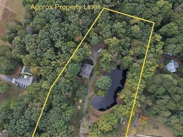 1655 Rockdale Circle, Snellville, GA 30078