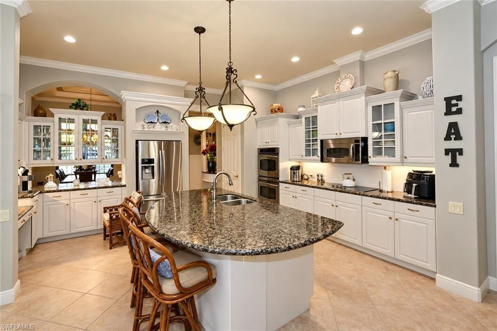 7491 Treeline Dr, Naples, FL 34119 Photo