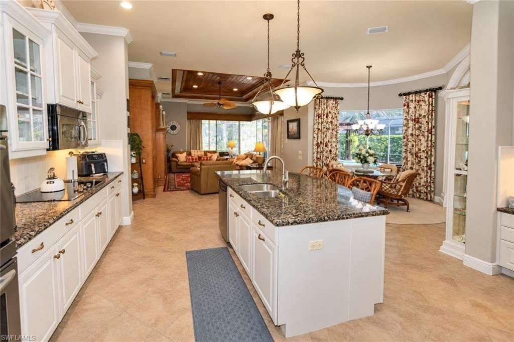 7491 Treeline Dr, Naples, FL 34119 Photo