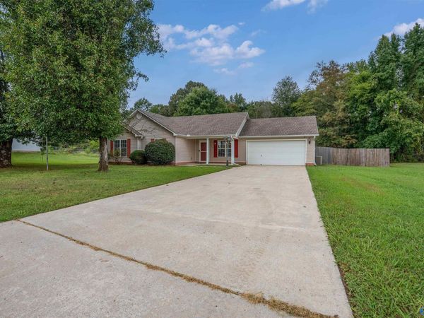 326 Earnhardt Drive, New Market, AL 35761