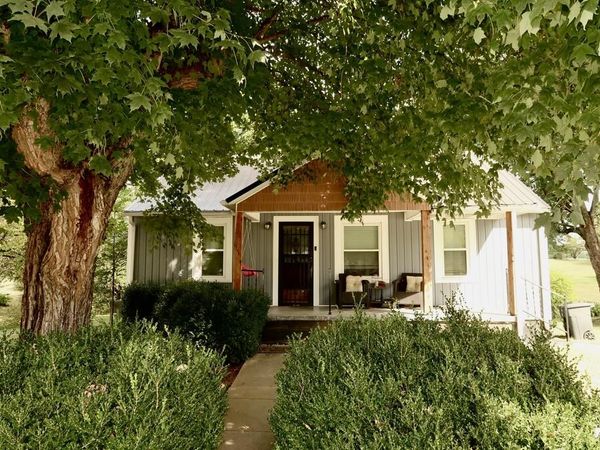 119 Woodland St, Livingston, TN 38570