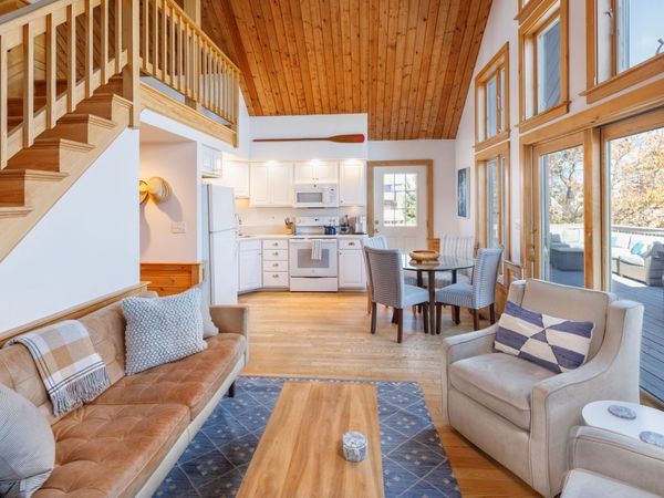 24 Columbia, Newbury, MA 01951