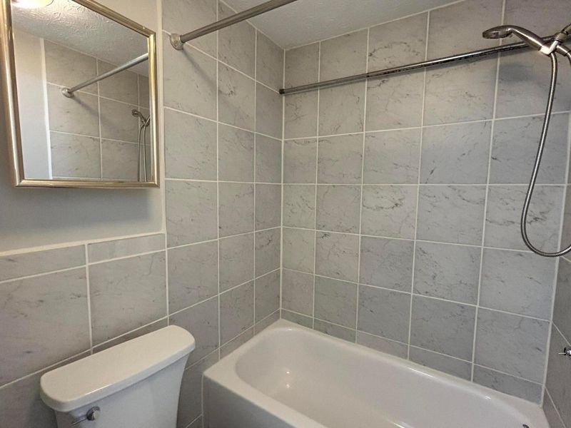 2846 Avati Drive, Unit C4, Columbus, OH 43207 Photo 12