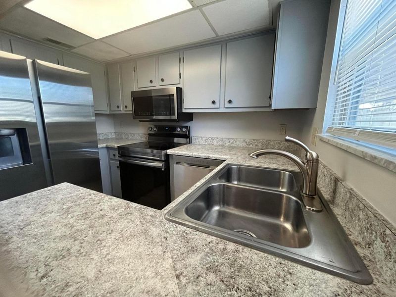 2846 Avati Drive, Unit C4, Columbus, OH 43207 Photo 4