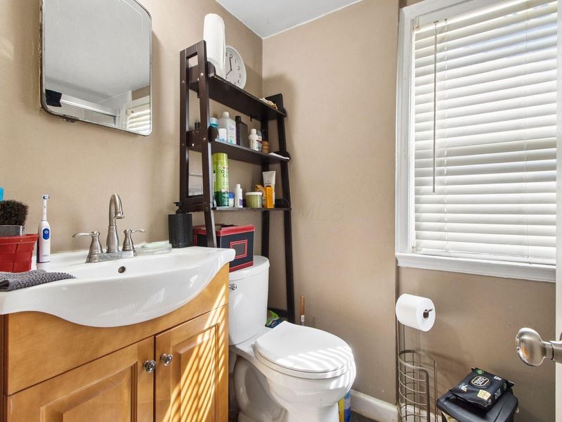 2422 Bretton Place, Columbus, OH 43211 Photo 7