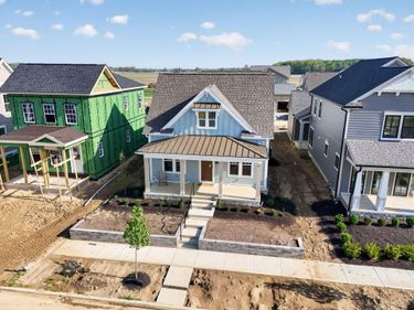 5123 W Maple Drive, Lewis Center, OH 43035