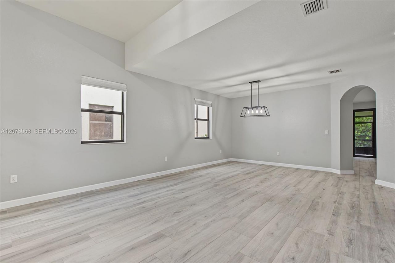 633 SE 35th Ter , Homestead, FL 33033 Photo