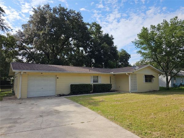 617 SILVER PASS , OCALA, FL 34472