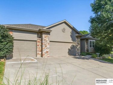 515 Monterey Circle, Council Bluffs, IA 51503