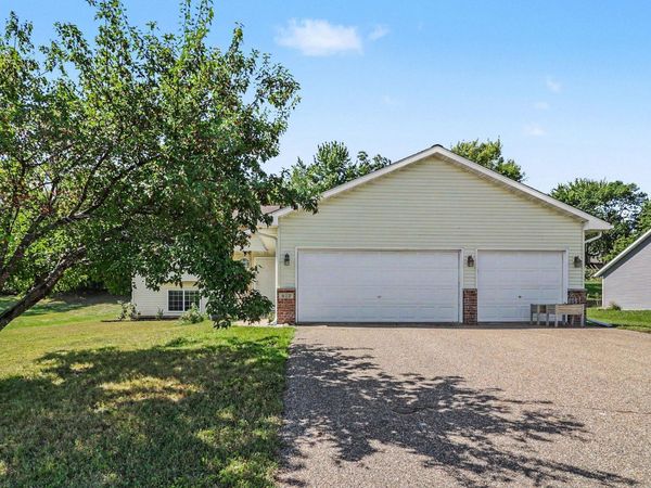 612 Deer Trail, Montgomery, MN 56069
