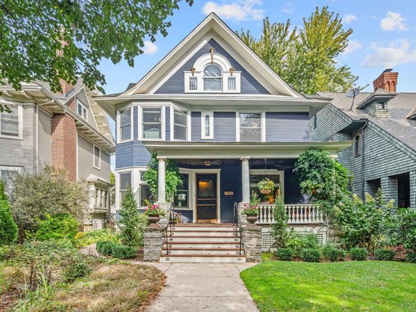 997 Lincoln Avenue, Saint Paul, MN 55105