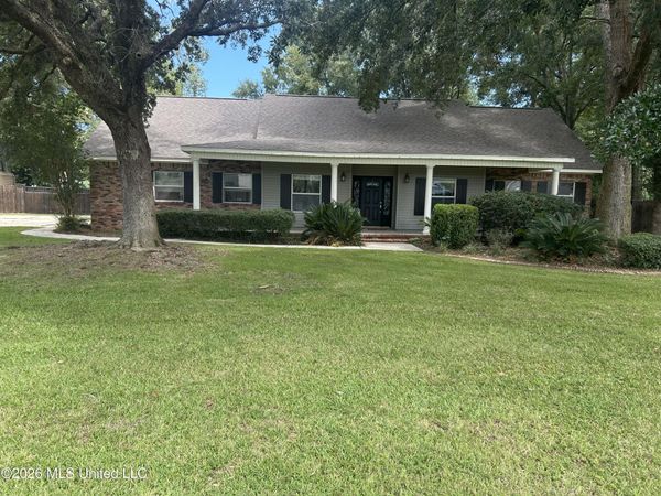 9248 Taylor Drive, Biloxi, MS 39532