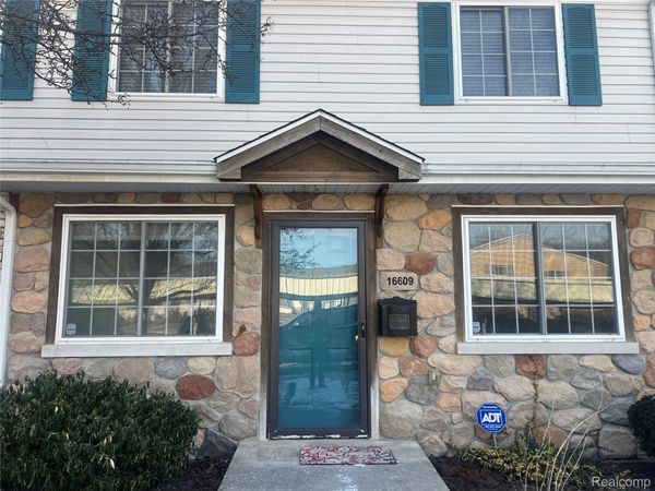 16609 Terrace Village Drive , Unit 117, Taylor, Mi 48180