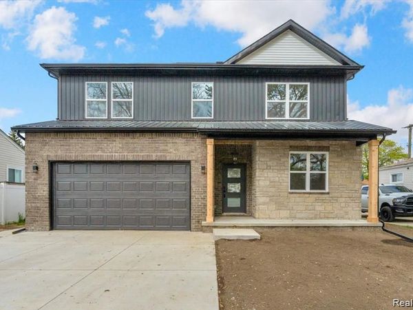 1876 McKinley Street , Wyandotte, Mi 48192