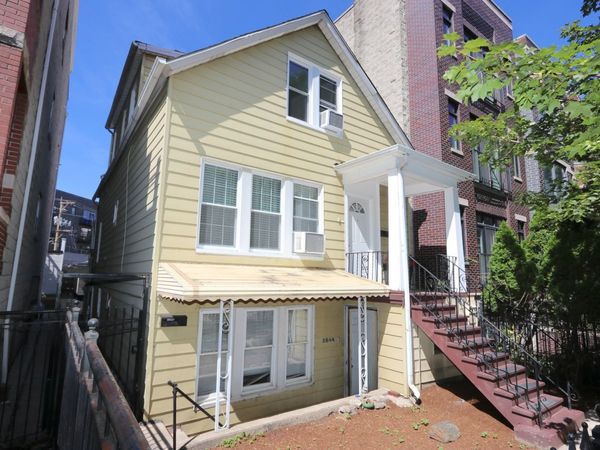 2844 N Damen Avenue , Chicago, IL 60618