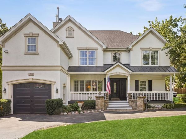 Clarendon Hills, IL 60514
