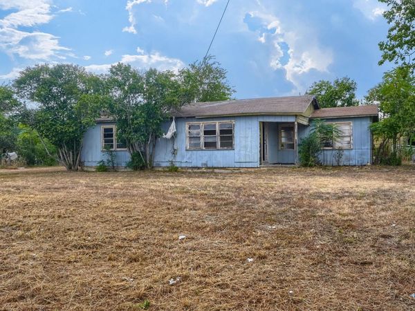 2212 Hunter RD , San Marcos, TX 78666