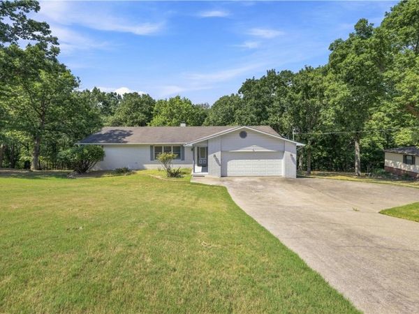 14341 Fox Road, Rogers, AR 72756