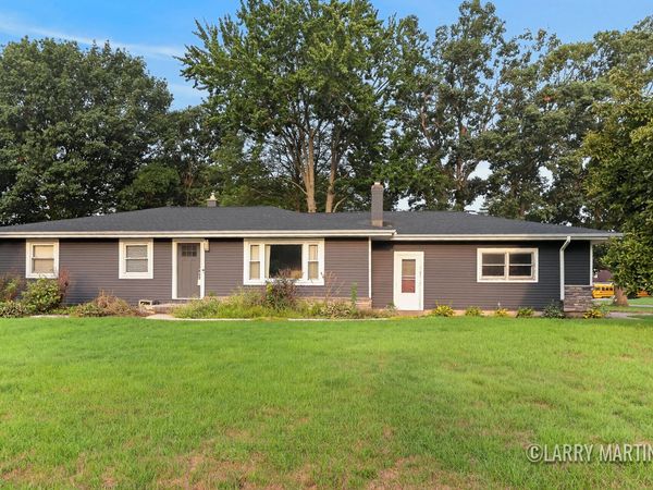 7381 Sunset Avenue, Jenison, MI 49428