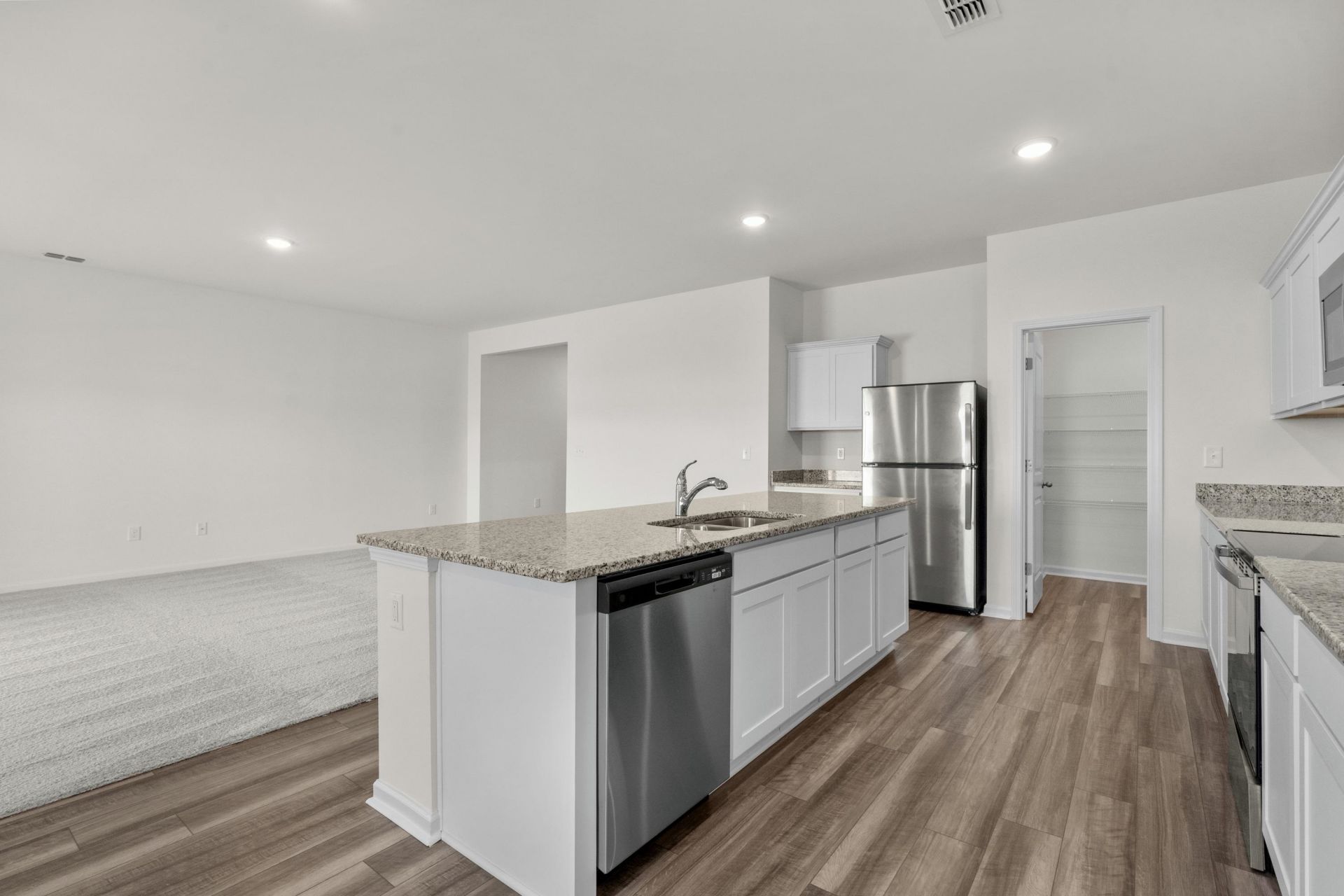 153 Covey Rise Dr Photo 3