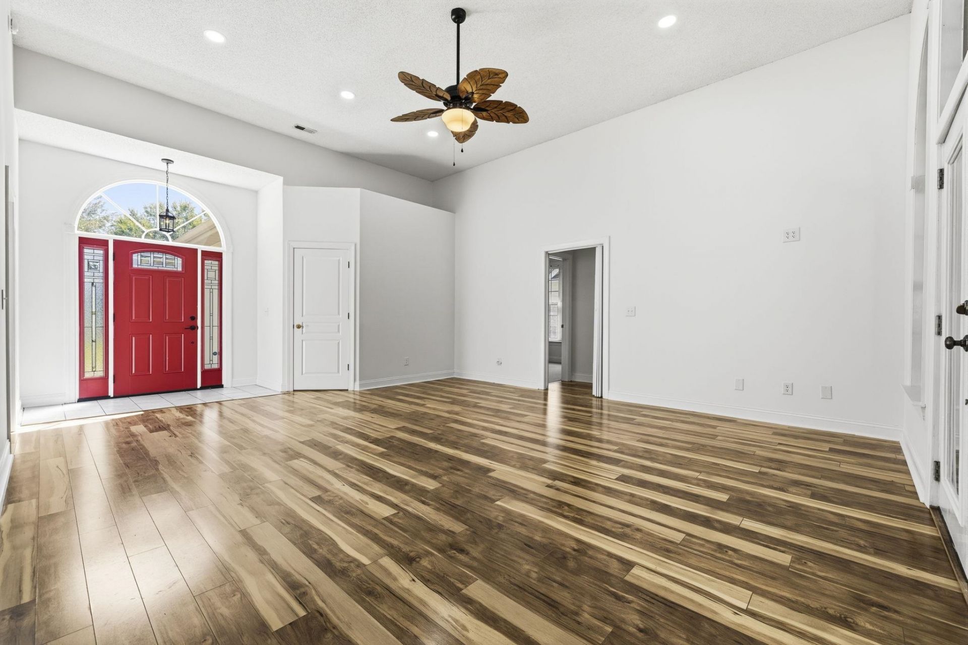 4008 Edenborough Dr. Photo 11